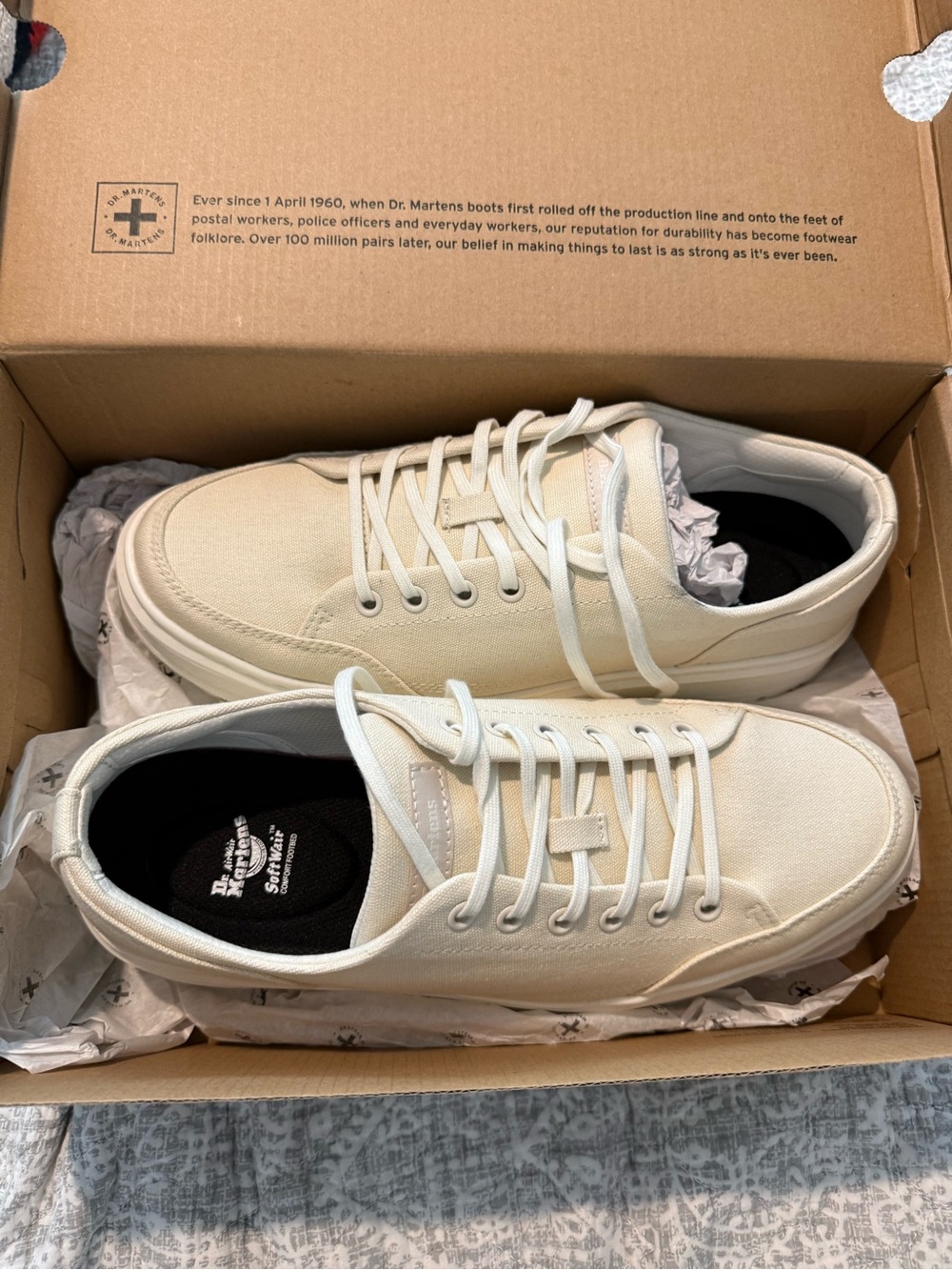 Dr. Martens Brookline Canvas